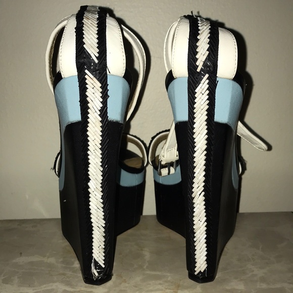 L.A.M.B. white/blue/black colorblock beaded wedges - Picture 6 of 7
